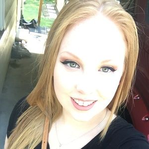 Meet your Posher, Lindsey